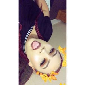 Meet your Posher, Yessica